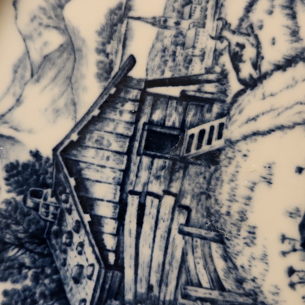 plates - Picture 5 of 7